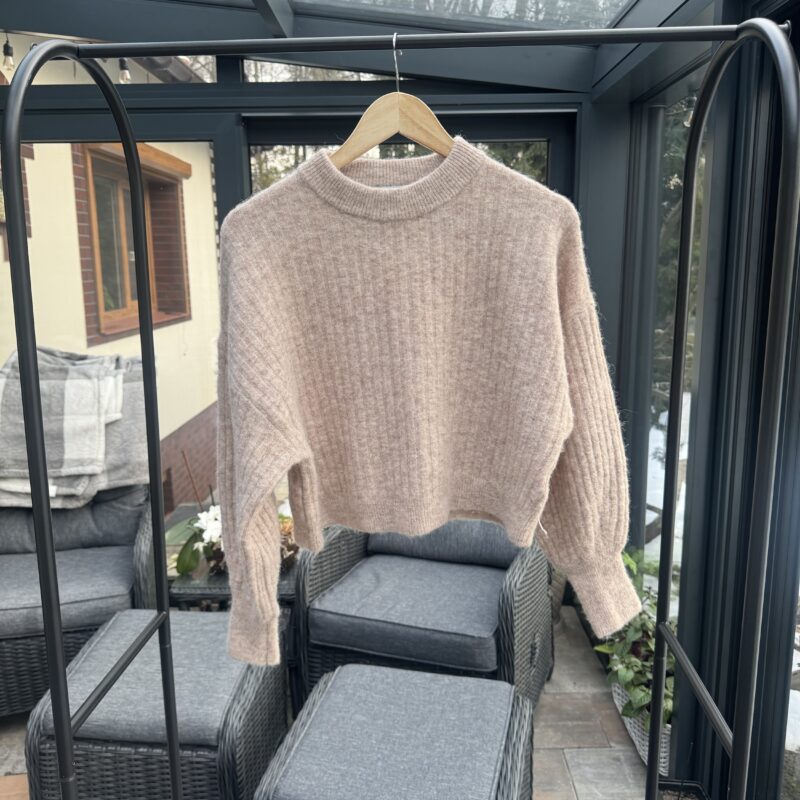 Sweter other stories